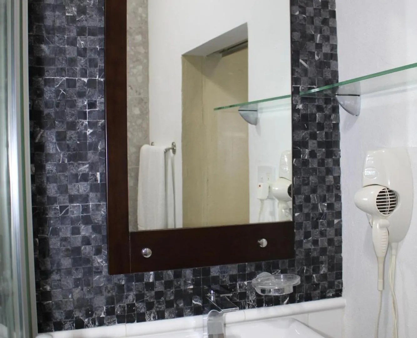 Apartment Tropical 2 Bedroom Spacious Next To Pool (Adults Only)