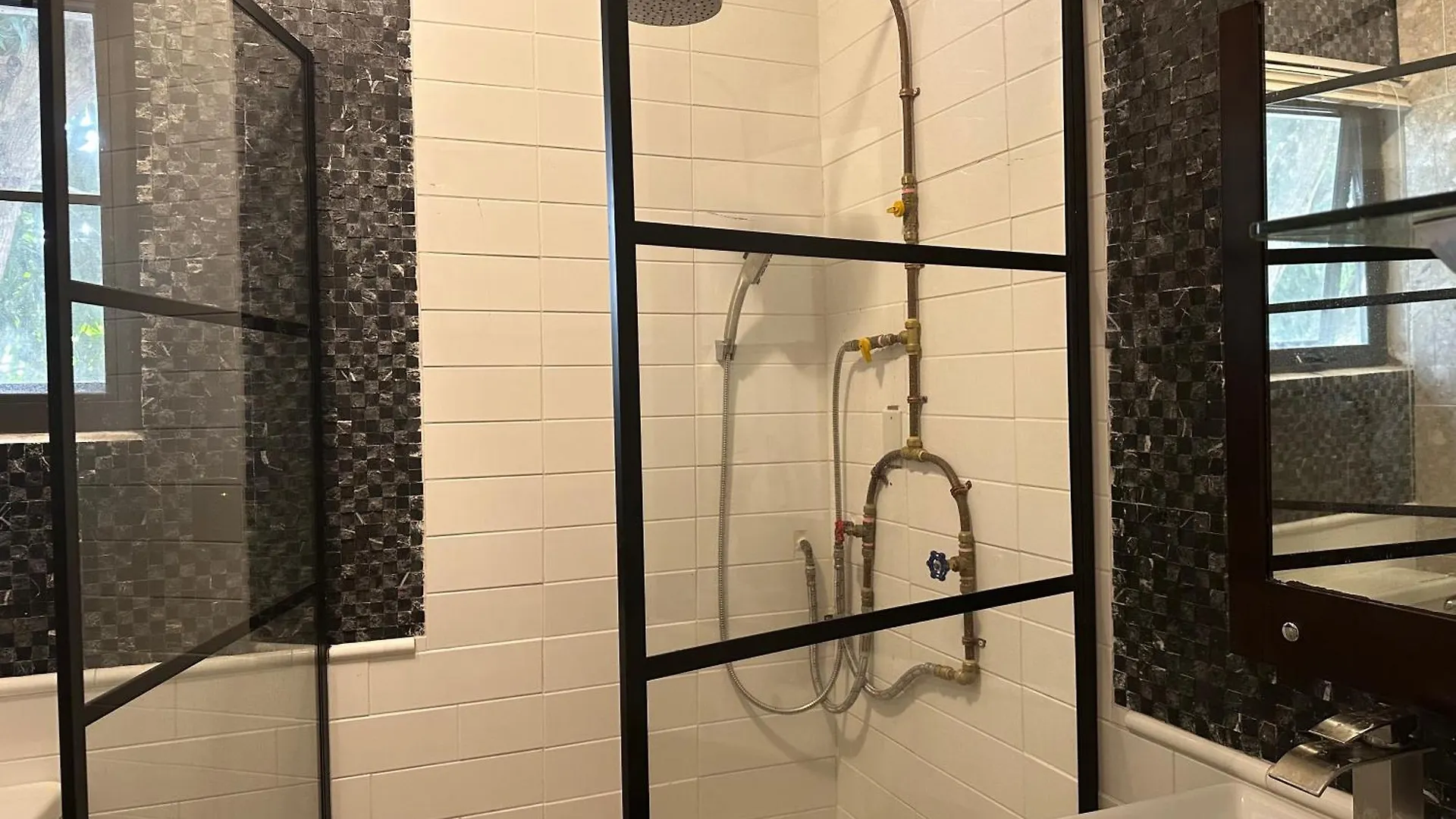 Tropical 2 Bedroom Spacious Next To Pool (Adults Only) Puerto Rico