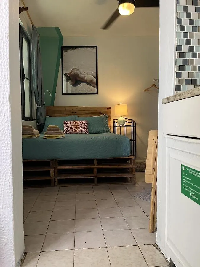 Coqui Del Mar Guesthouse (Adults Only) San Juan Apartamento