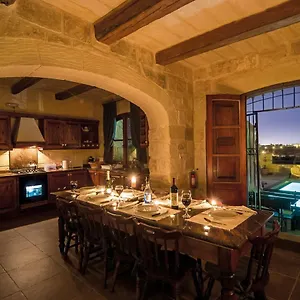 Blueberry Hills Villa Zejtun