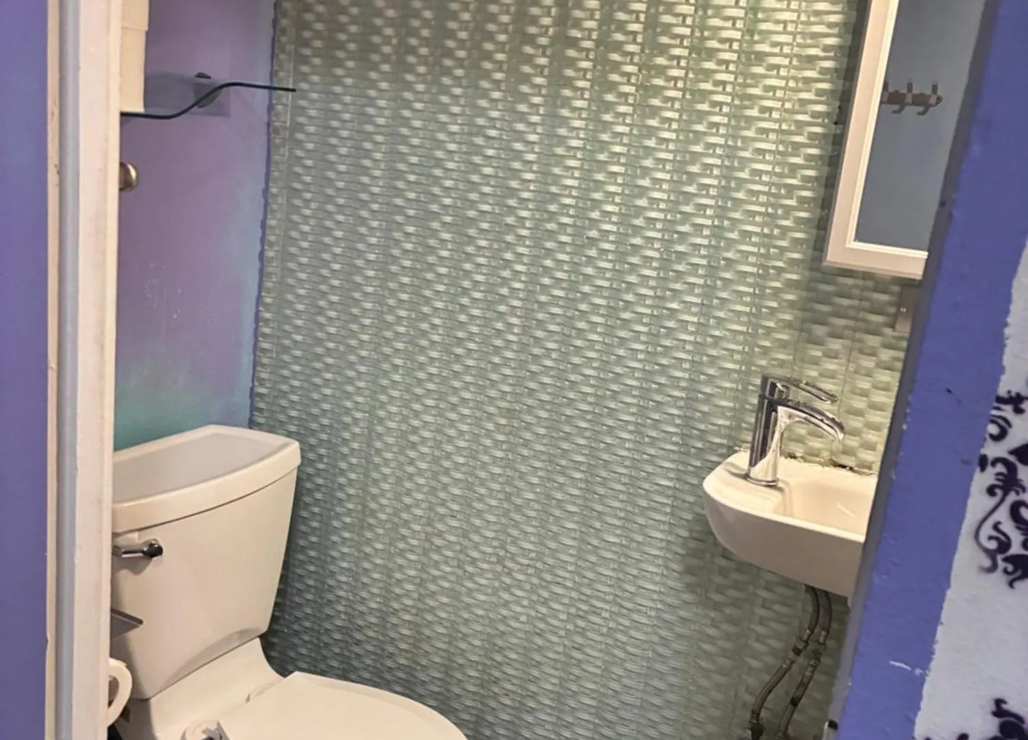 Studio With Modern Amenities, Walk-In Shower, Jacuzzi, Beach, And Pool, (Adults Only) شقة
